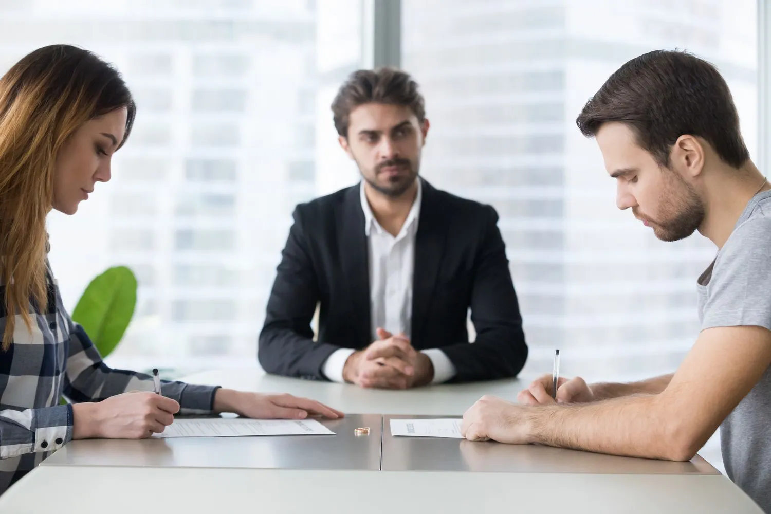 How EH Mediation Guides Couples Toward Fair and Balanced Outcomes Brentwood